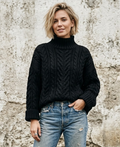 Rollkragenpullover mit Zopfmuster